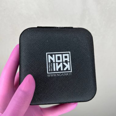 Noa ink case